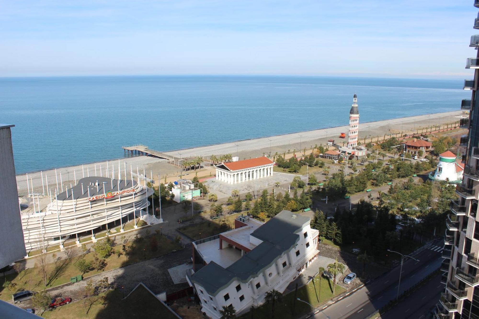 Aparthotel Panorama Sea Tower Batumi Exterior foto